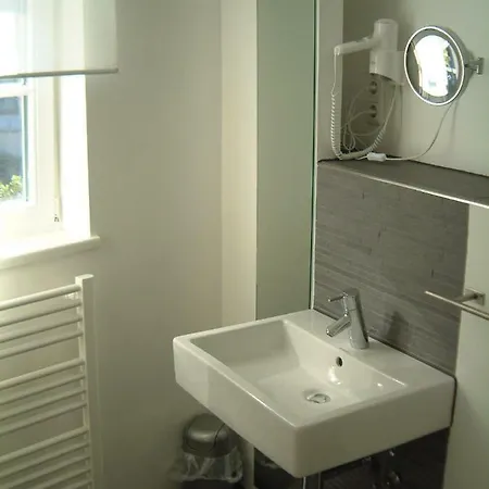 Kirschgarten Rochusstrasse Apartment